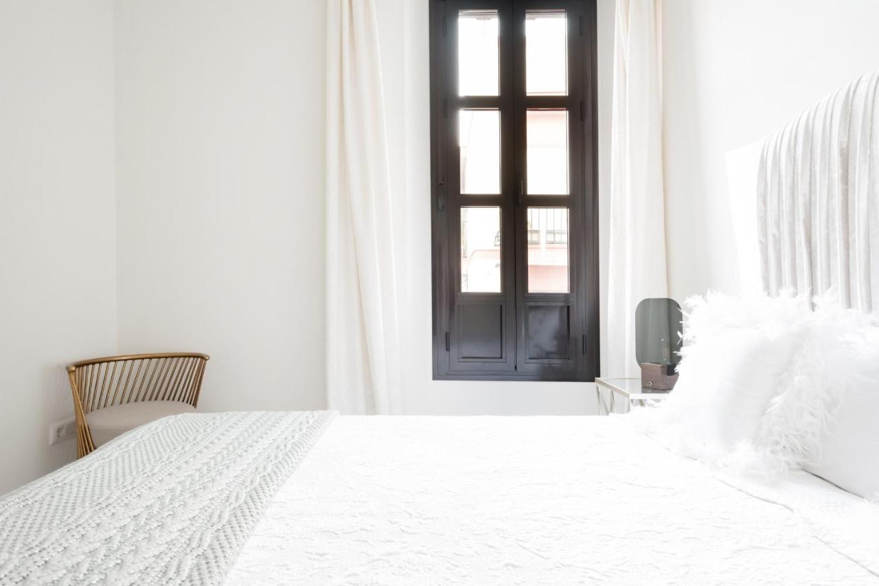 Apartamento Con Solera En El Corazon De Triana Севилья Экстерьер фото